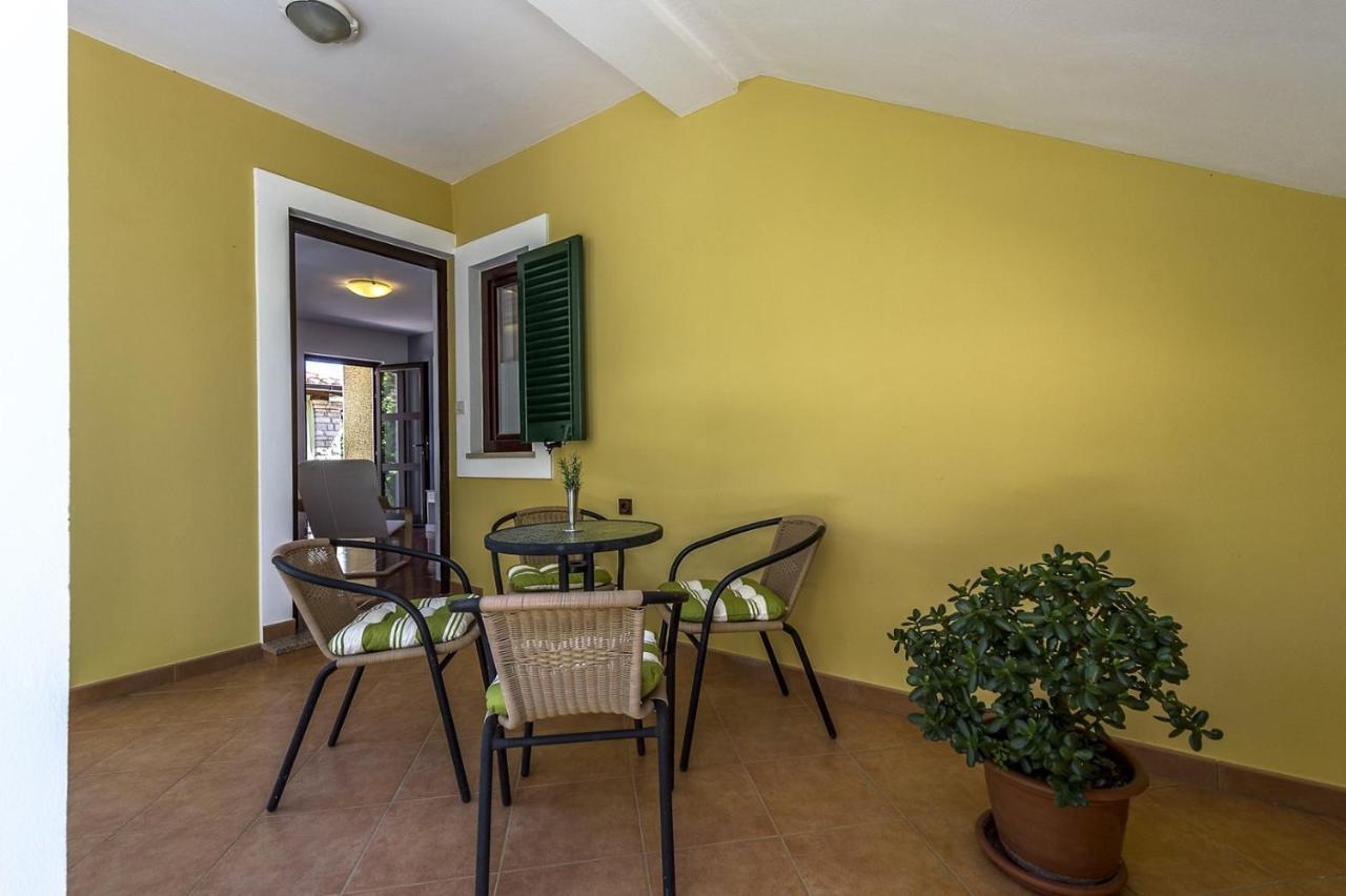Spacious Three-Bedroom Villa Balun With Pool Poreč Buitenkant foto