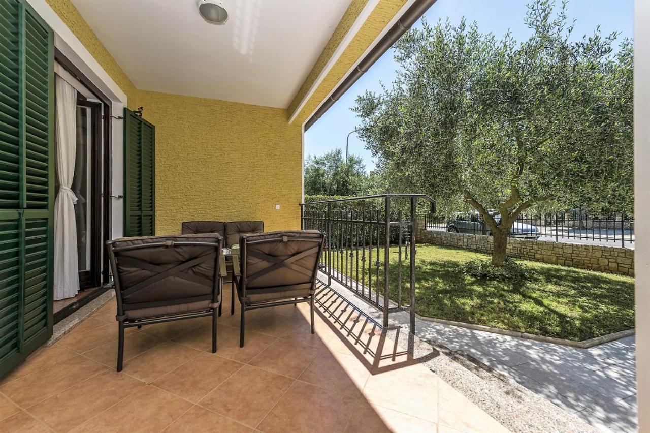 Spacious Three-Bedroom Villa Balun With Pool Poreč Buitenkant foto