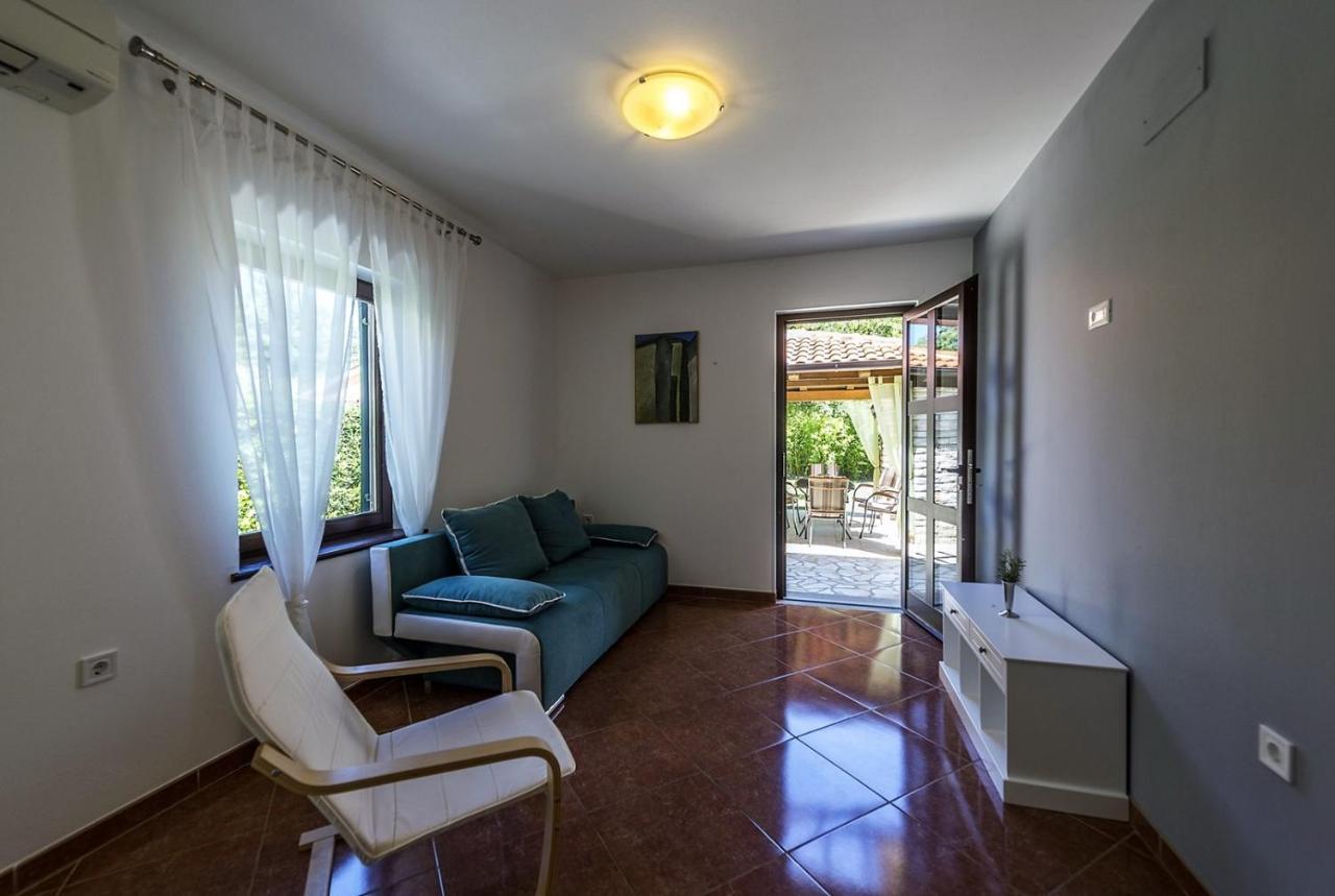 Spacious Three-Bedroom Villa Balun With Pool Poreč Buitenkant foto